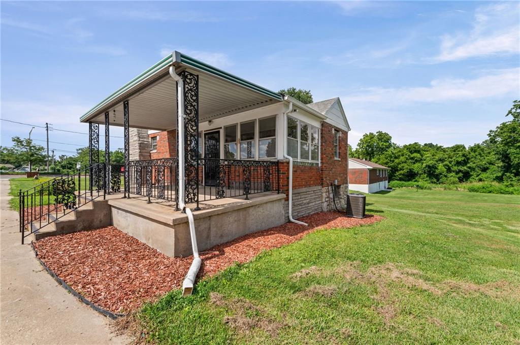 8318 State Avenue Property Photo 29