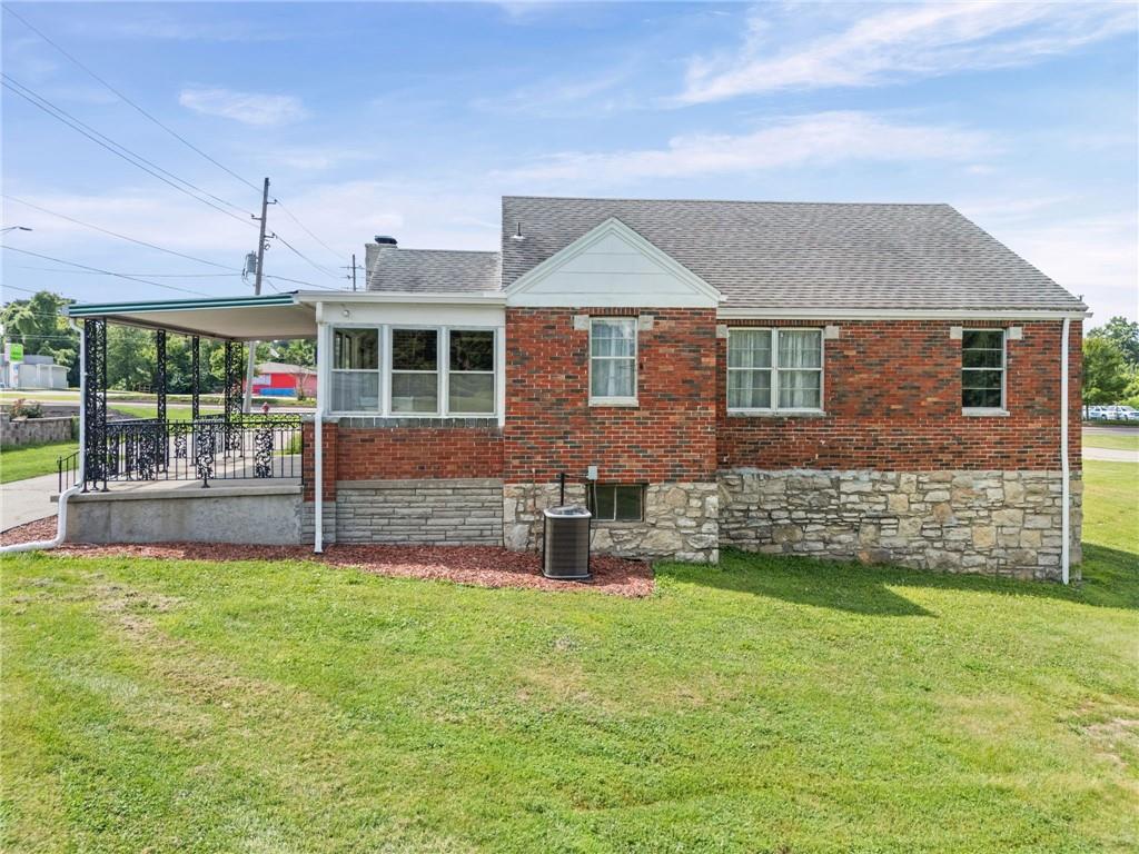 8318 State Avenue Property Photo 33