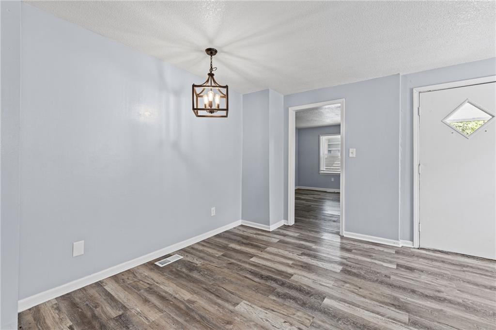 1704 S Brookside Avenue Property Photo 4