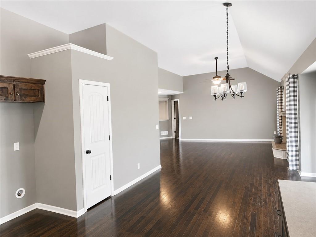 412 Duncan Drive Property Photo 2