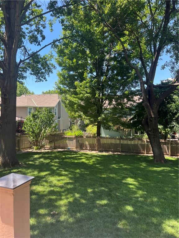 15620 W 138th Terrace Property Photo 8
