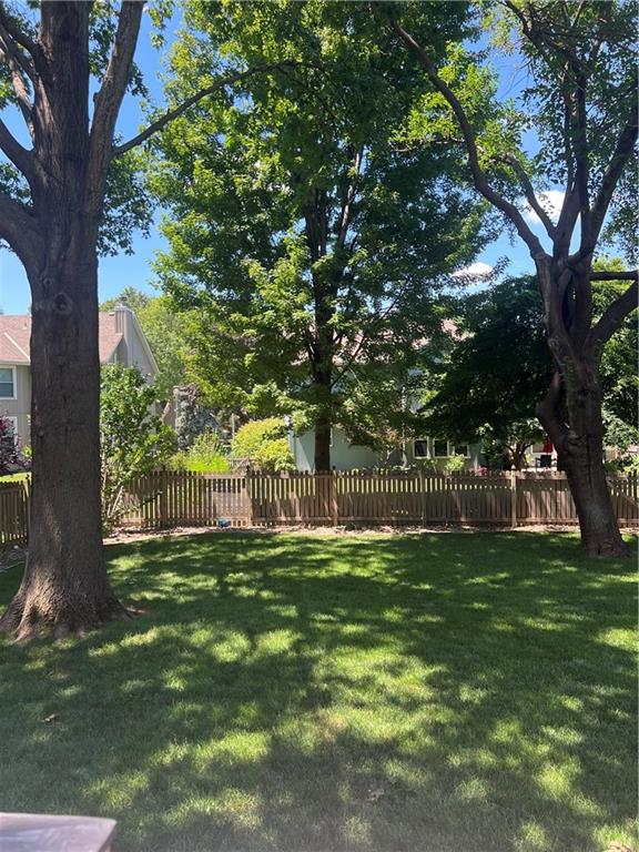 15620 W 138th Terrace Property Photo 9