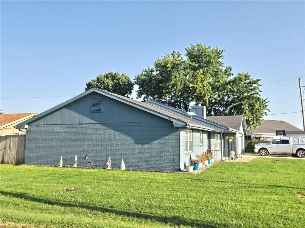 2000 N 11th Street Property Photo 4
