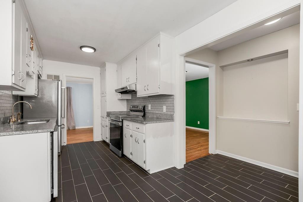 9733 Walnut Street Property Photo 12