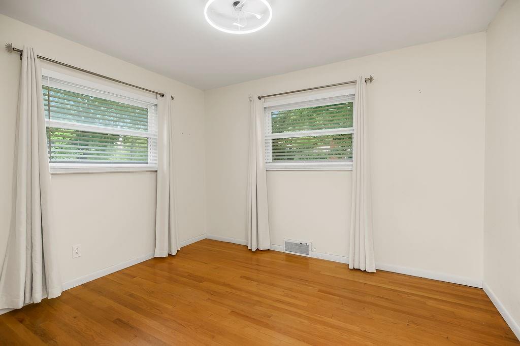 9733 Walnut Street Property Photo 13