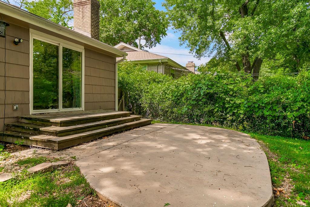 9733 Walnut Street Property Photo 27