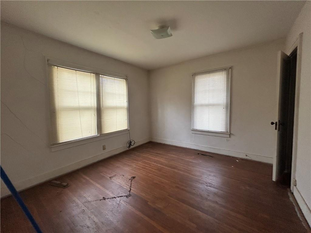 824 E Main Street Property Photo 6