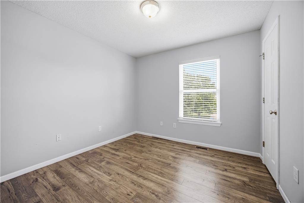 961 Oak Crest Drive Property Photo 10