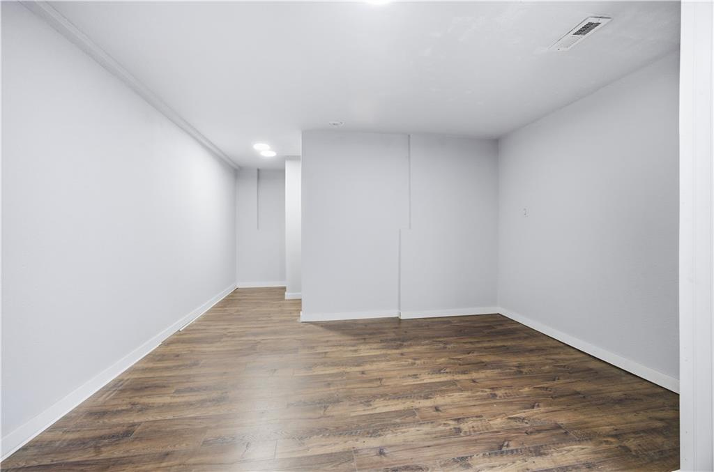961 Oak Crest Drive Property Photo 22
