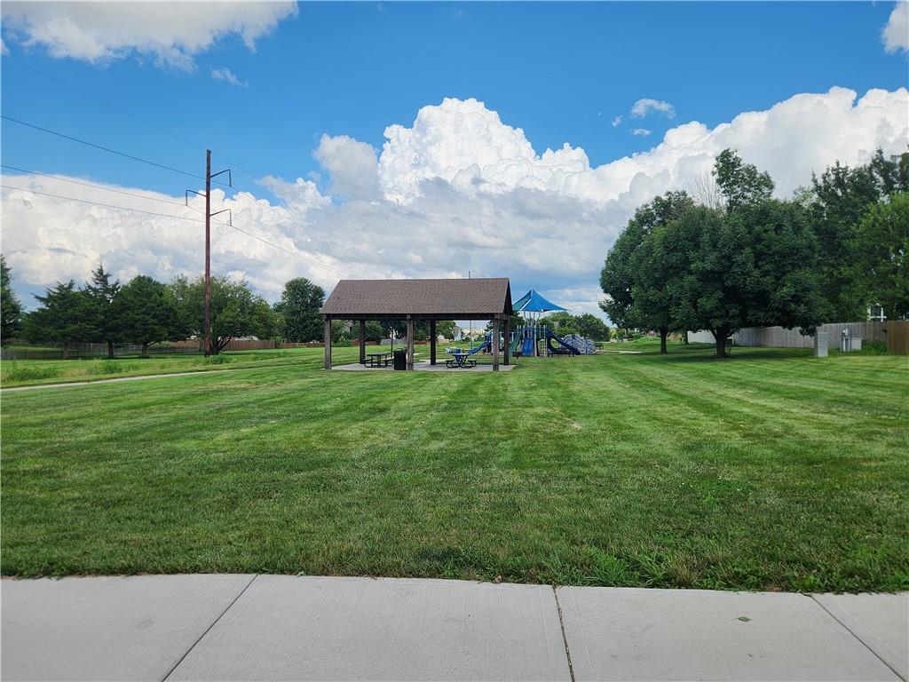 961 Oak Crest Drive Property Photo 26