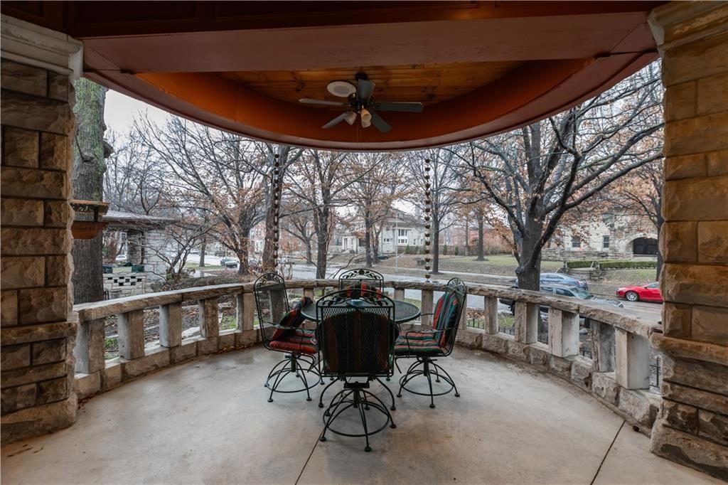 425 Gladstone Boulevard Property Photo 8