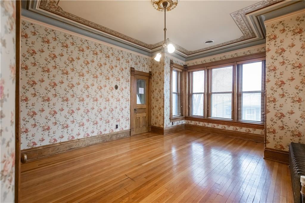 425 Gladstone Boulevard Property Photo 34