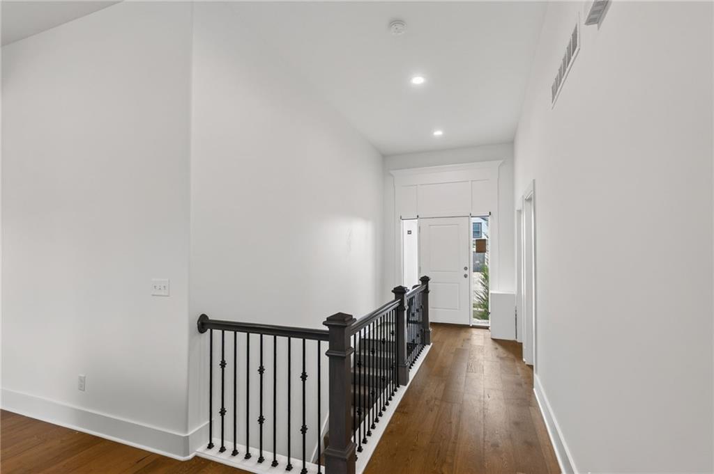 2309 Ne Colonnade Avenue Property Photo 23