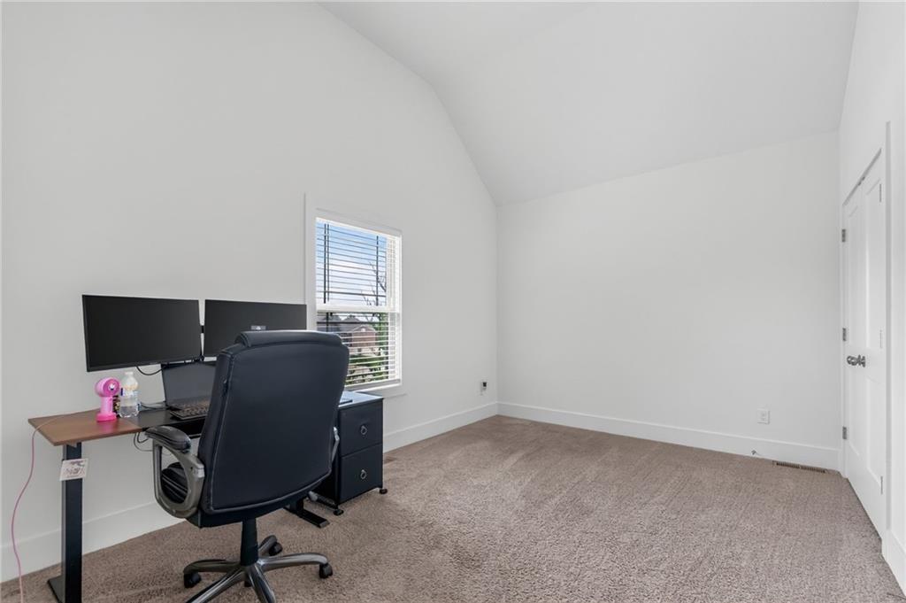 2309 Ne Colonnade Avenue Property Photo 25