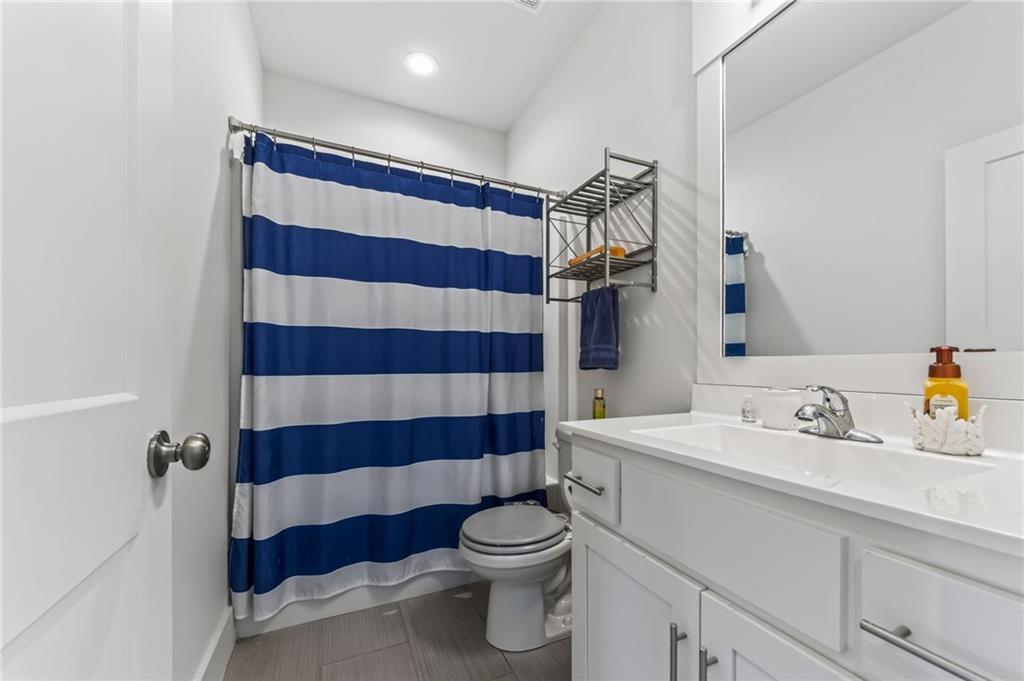 2309 Ne Colonnade Avenue Property Photo 27
