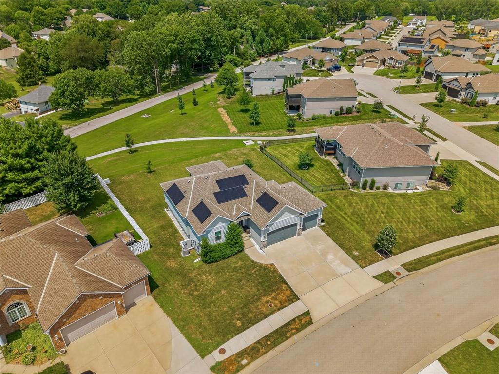 2309 Ne Colonnade Avenue Property Photo 42