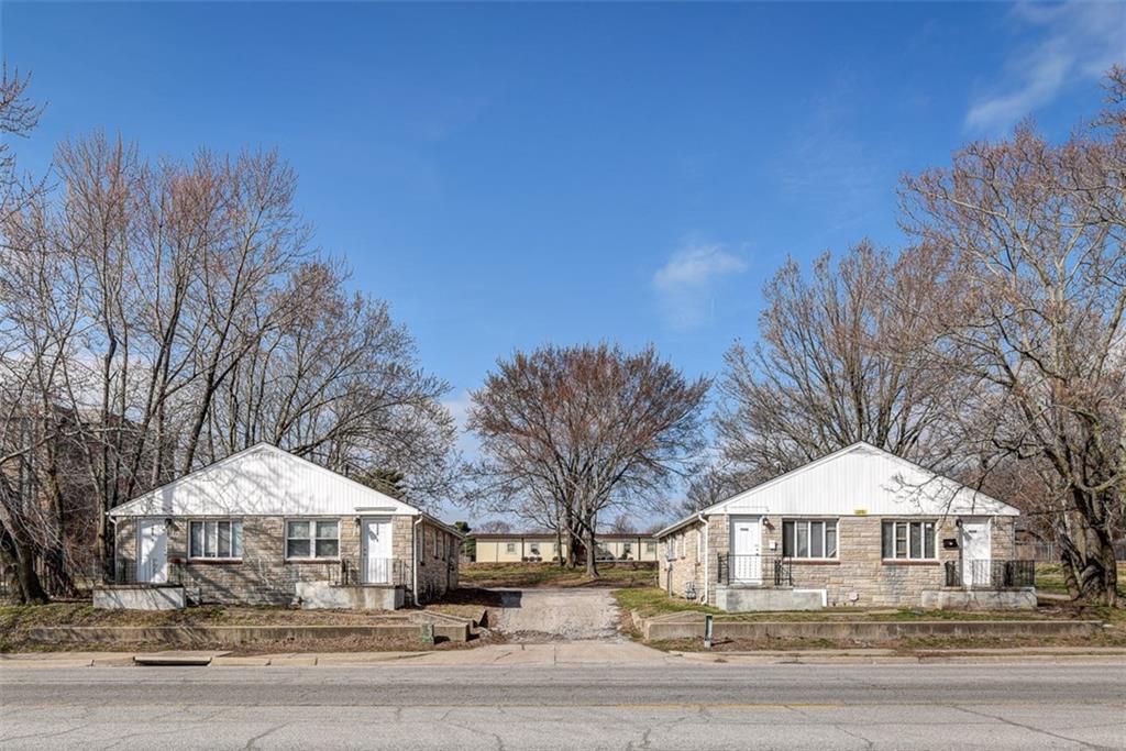 726 N Noland Road Property Photo 6