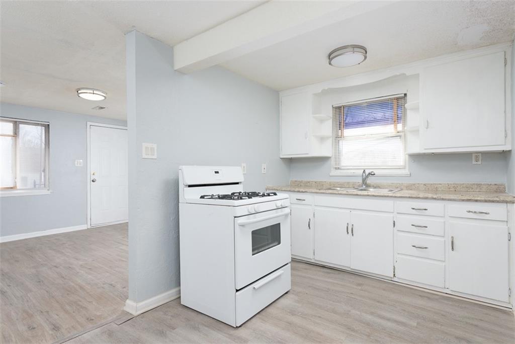 726 N Noland Road Property Photo 19