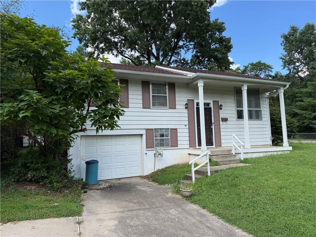 8512 E 91st Street Property Photo 2
