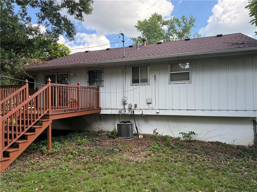 8512 E 91st Street Property Photo 4
