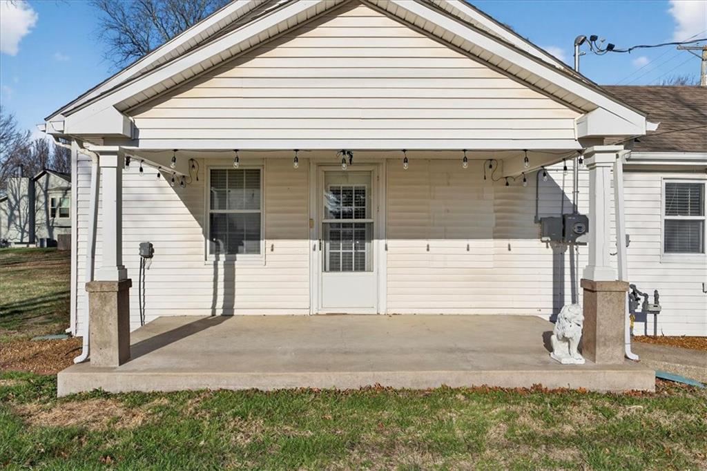 1490 Ne Independence Avenue Property Photo 7
