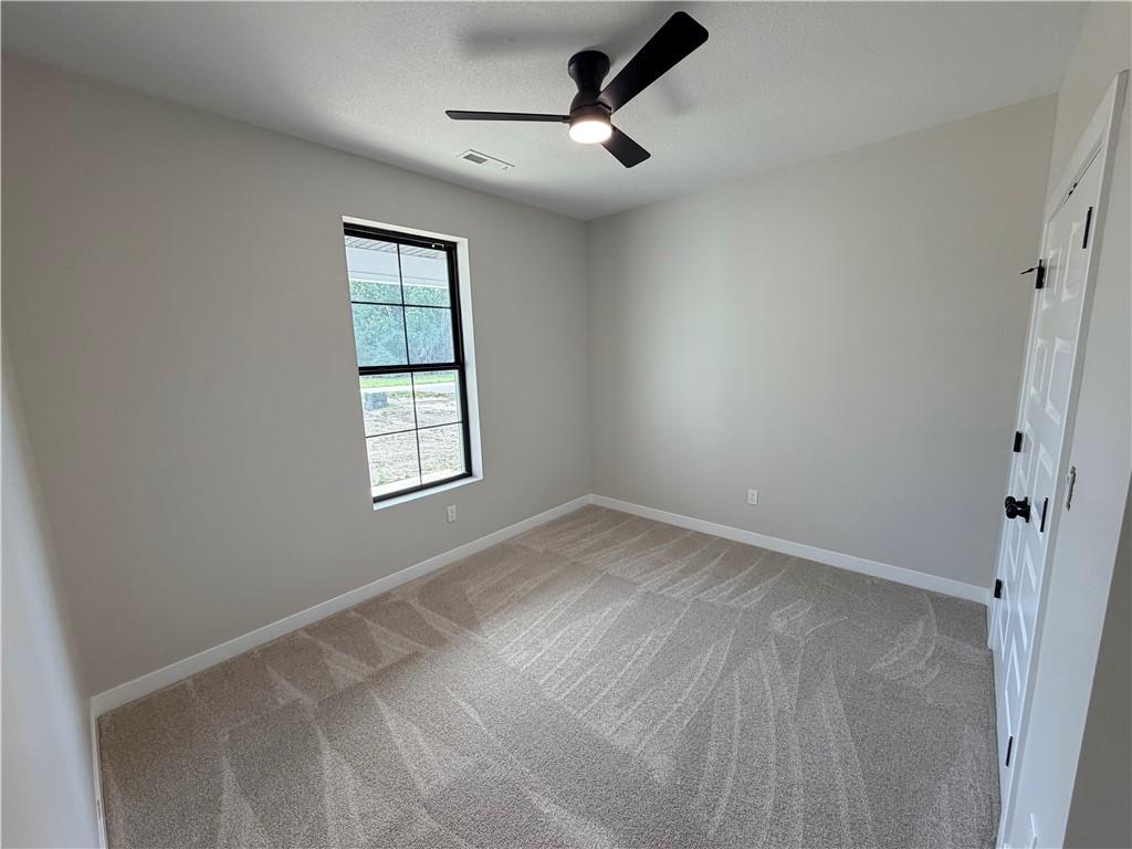 322 Ne 51st Road Property Photo 14