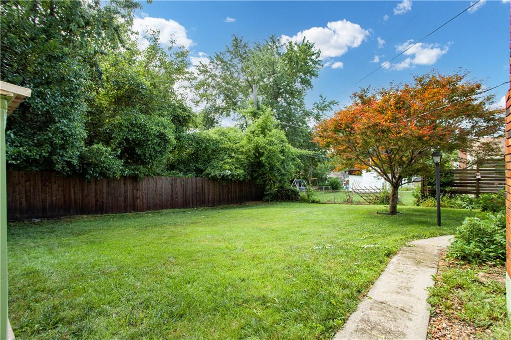 3917 S Spring Street Property Photo 8