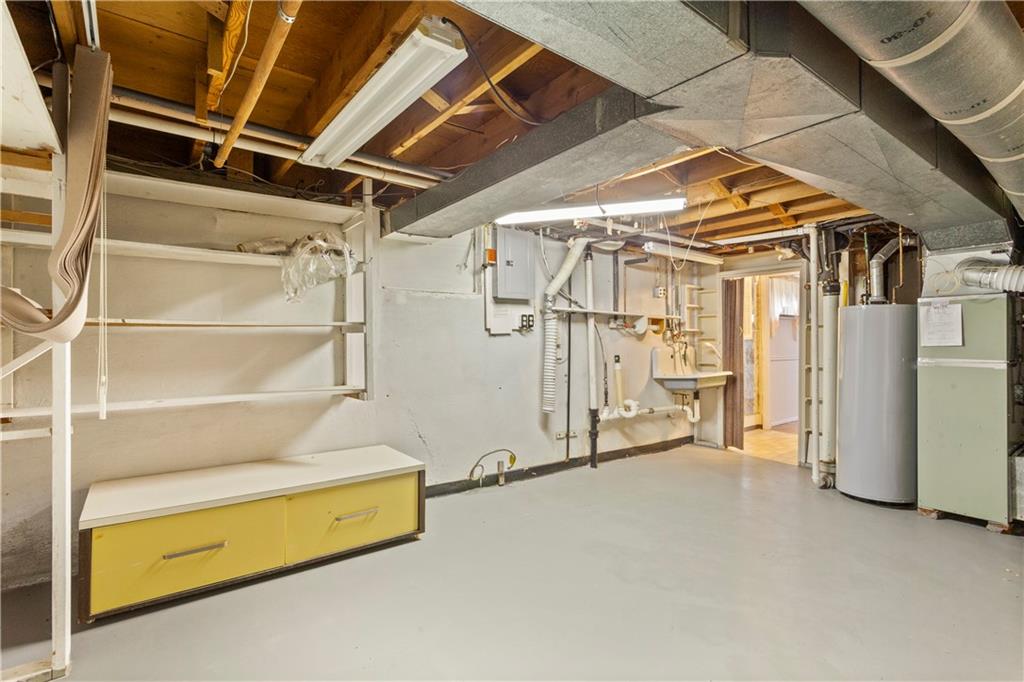3917 S Spring Street Property Photo 31