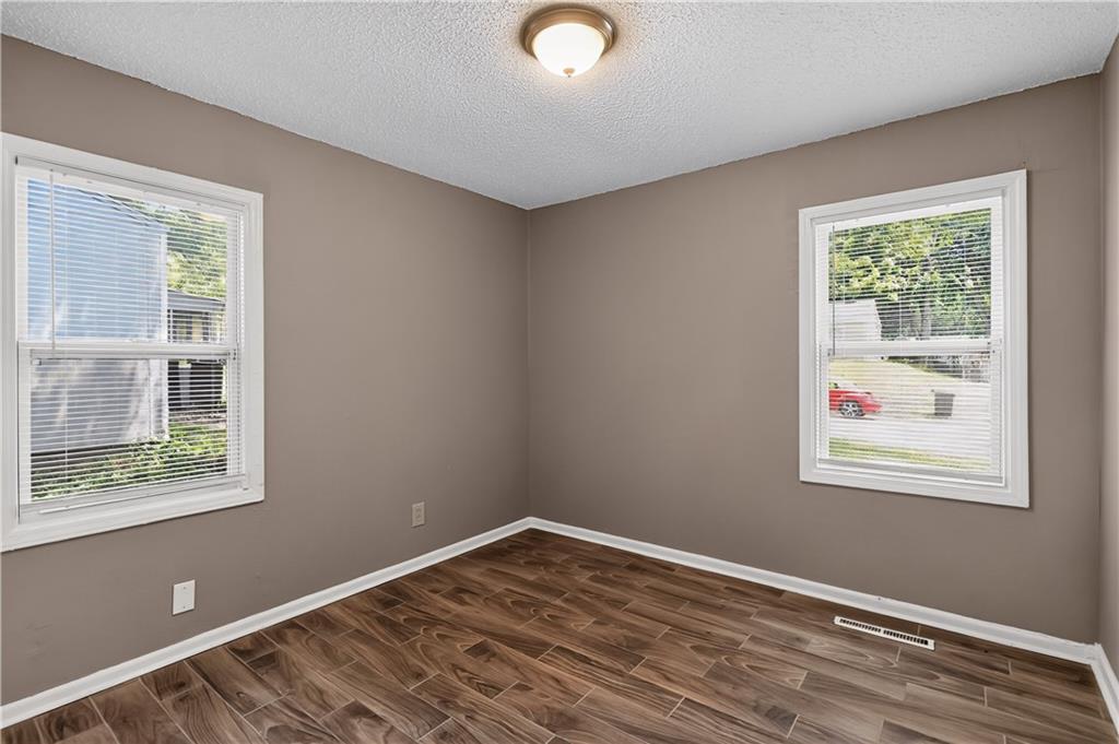 6014 Corona Avenue Property Photo 20