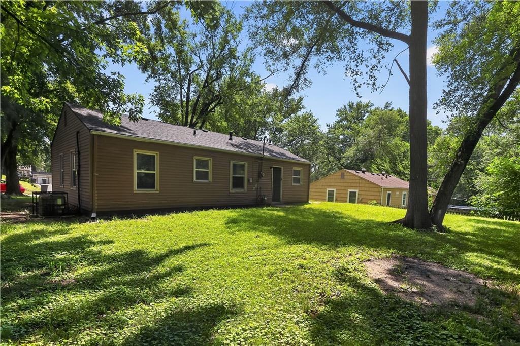 6014 Corona Avenue Property Photo 28