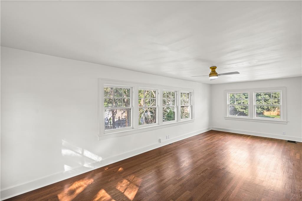 300 E. 75th Street Property Photo 19