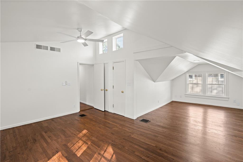300 E. 75th Street Property Photo 39