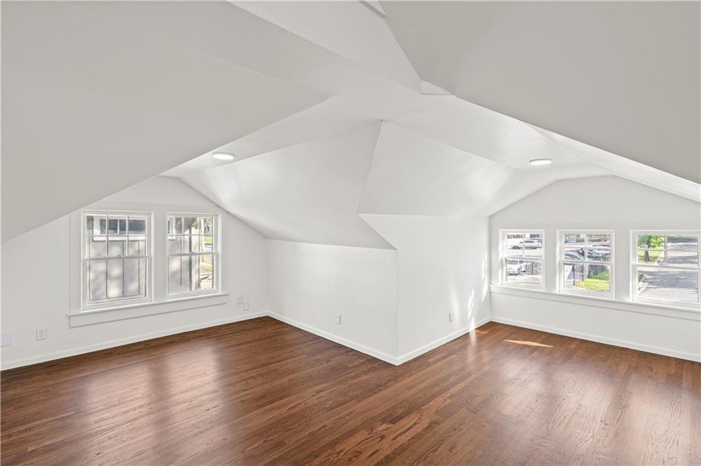 300 E. 75th Street Property Photo 40