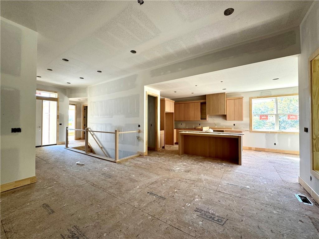 9004 N Everton Avenue Property Photo 5