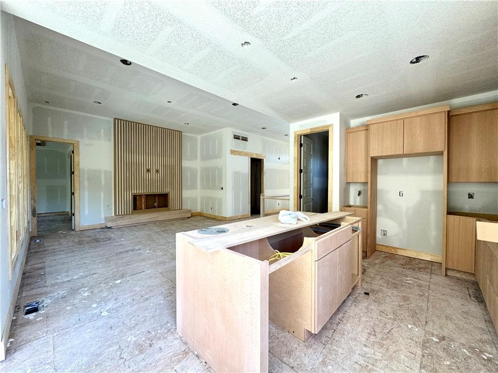 9004 N Everton Avenue Property Photo 13