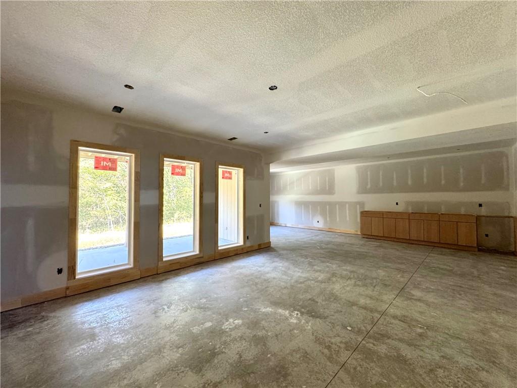 9004 N Everton Avenue Property Photo 29
