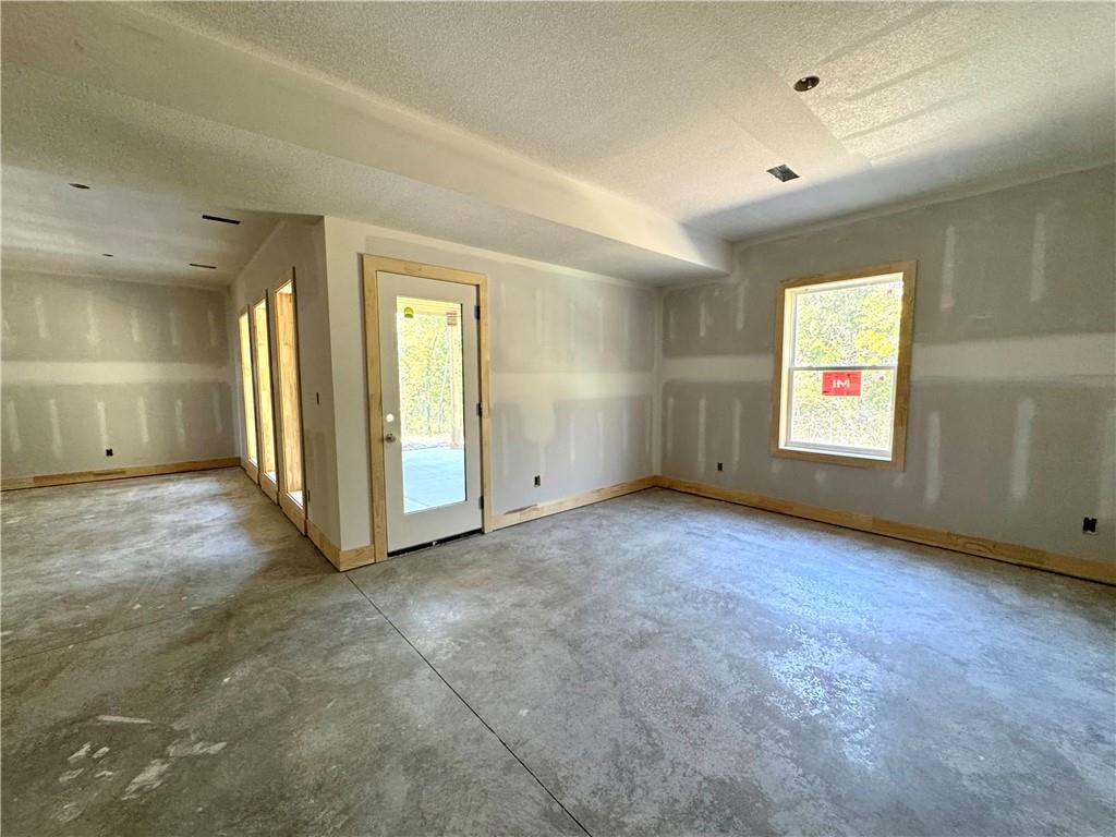 9004 N Everton Avenue Property Photo 31