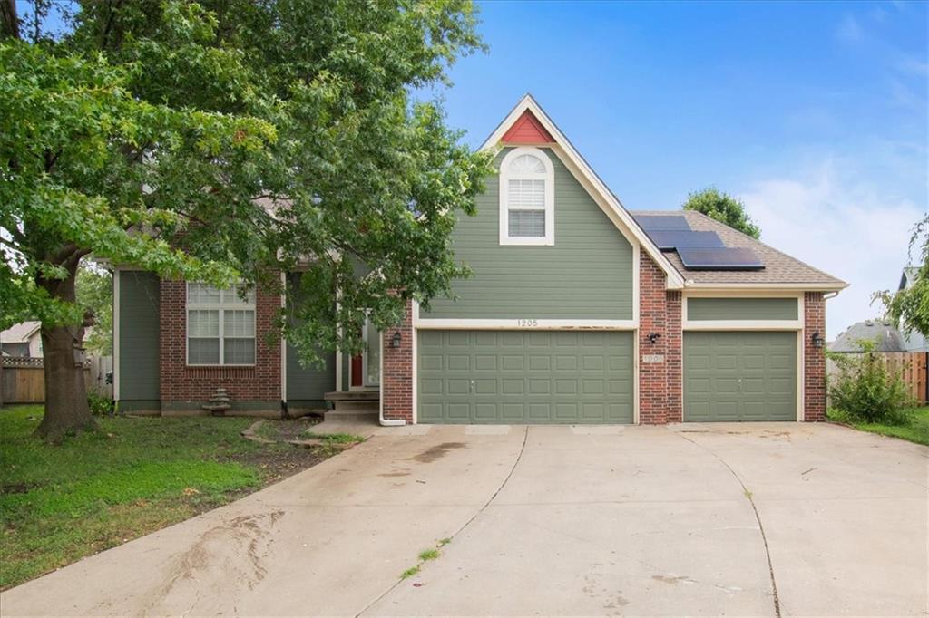 1205 SE 12th Circle