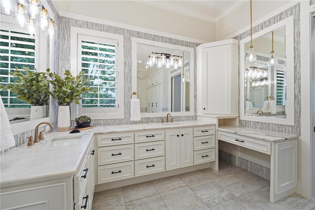 100 Dunhill Court Property Photo 33