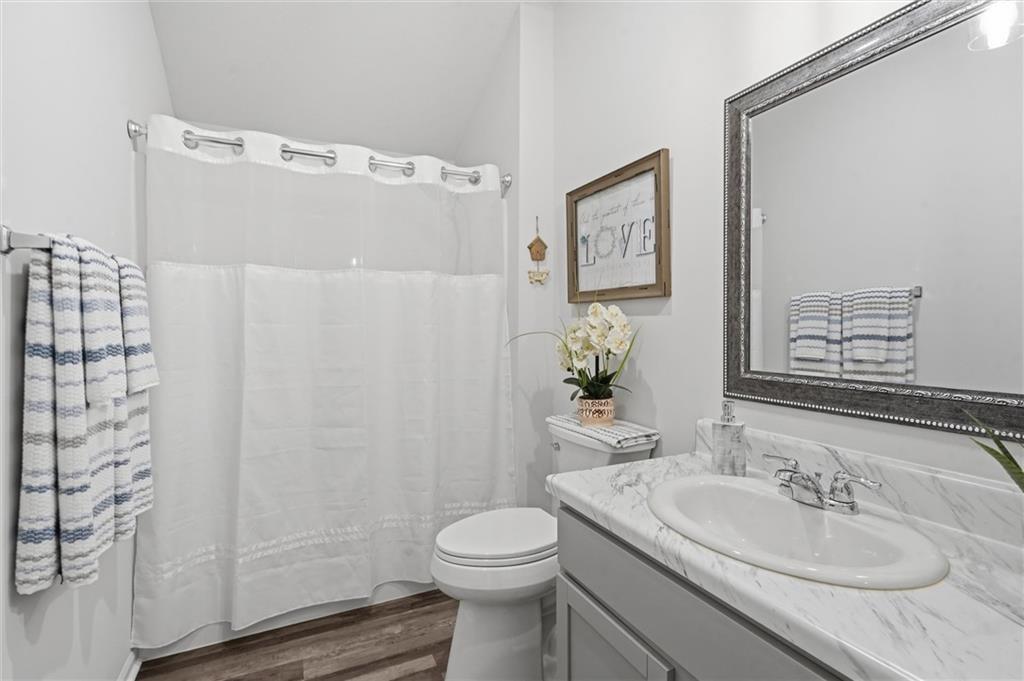 716 Bentley Drive Property Photo 25