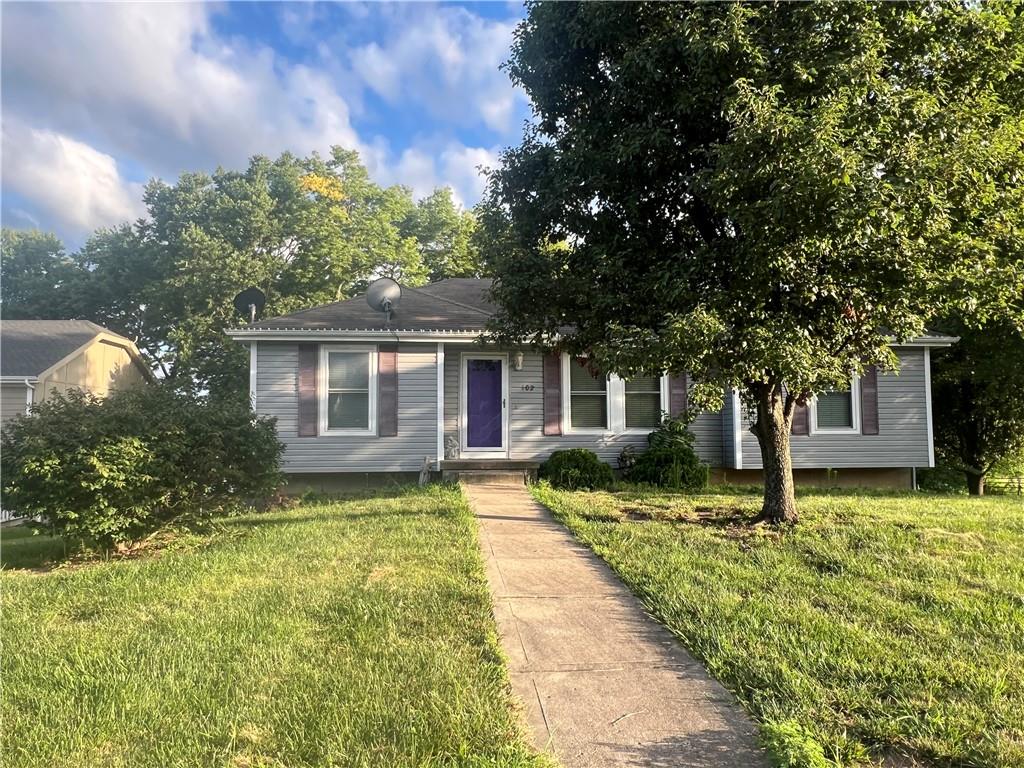 102 Carson Circle