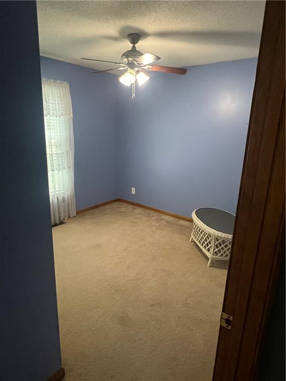 102 Carson Circle Property Photo 20