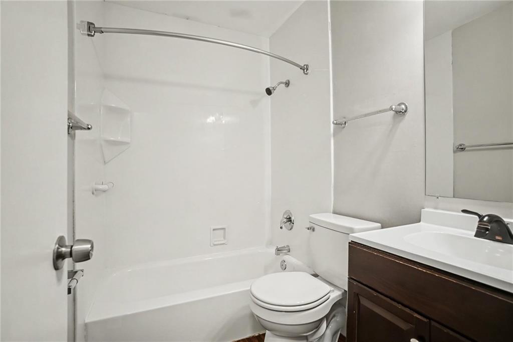 4630 Ne Gladstone Avenue Property Photo 10