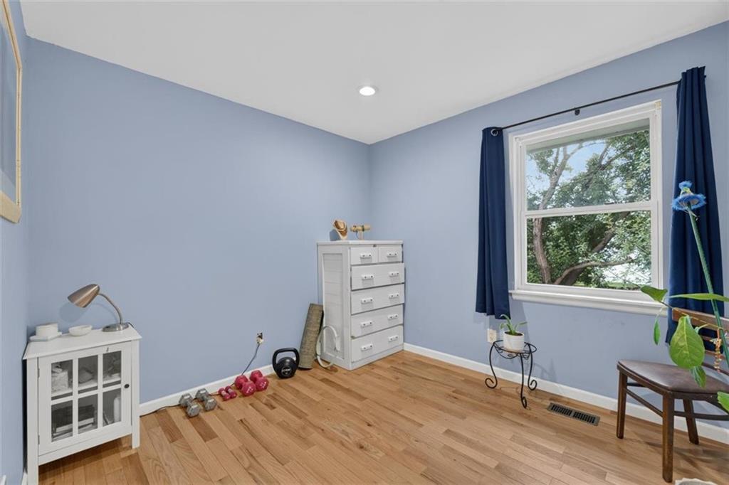 15821 W 152nd Terrace Property Photo 14