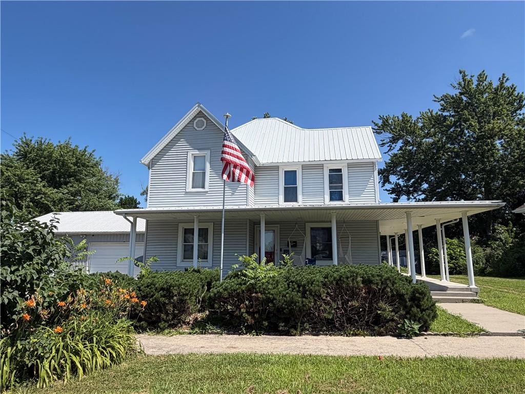 1215 Clay Street Property Photo 1