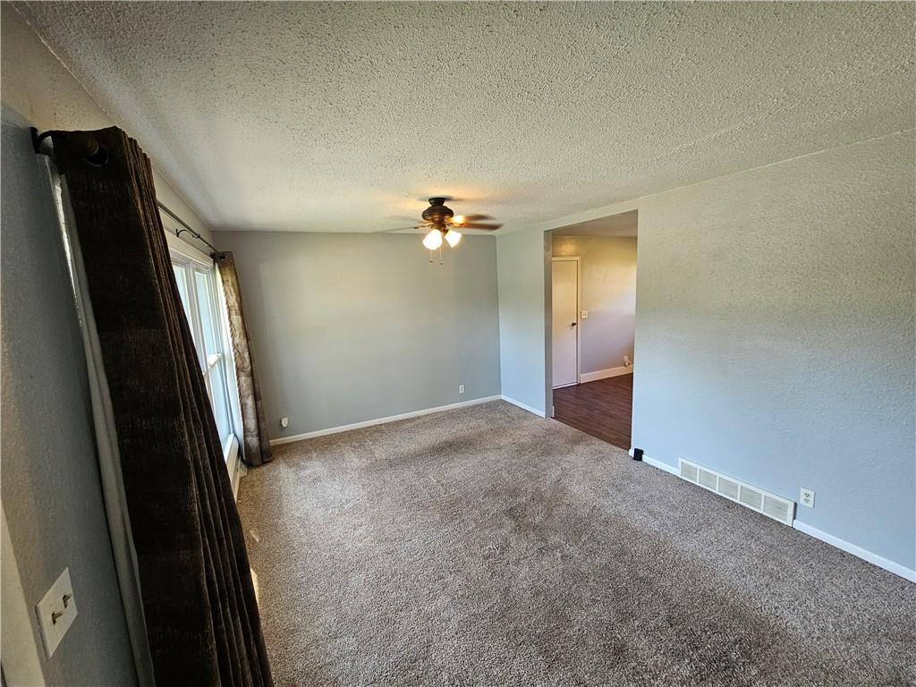 306 Pacific Drive Property Photo 5