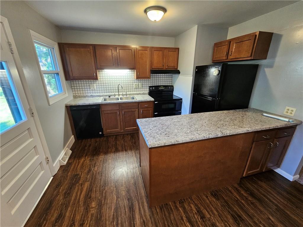 306 Pacific Drive Property Photo 10