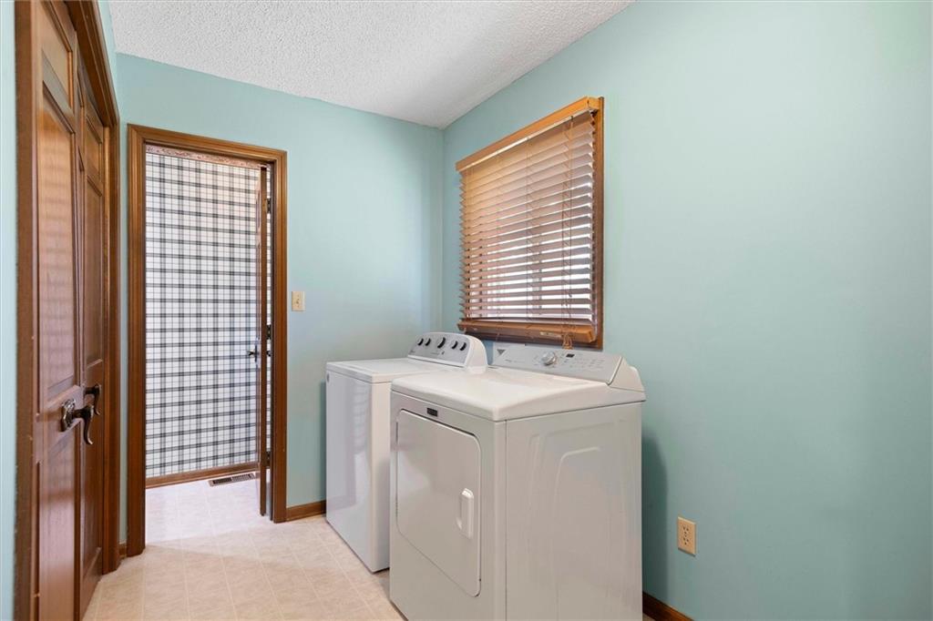 3735 53rd Street Property Photo 13