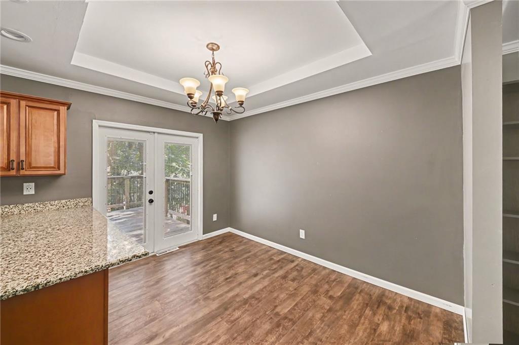 2521 S Whitney Avenue Property Photo 6