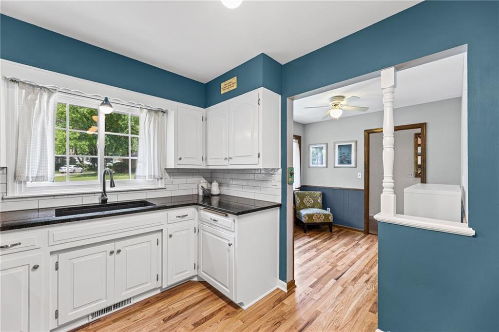 6829 Lakeshore Drive Property Photo 16